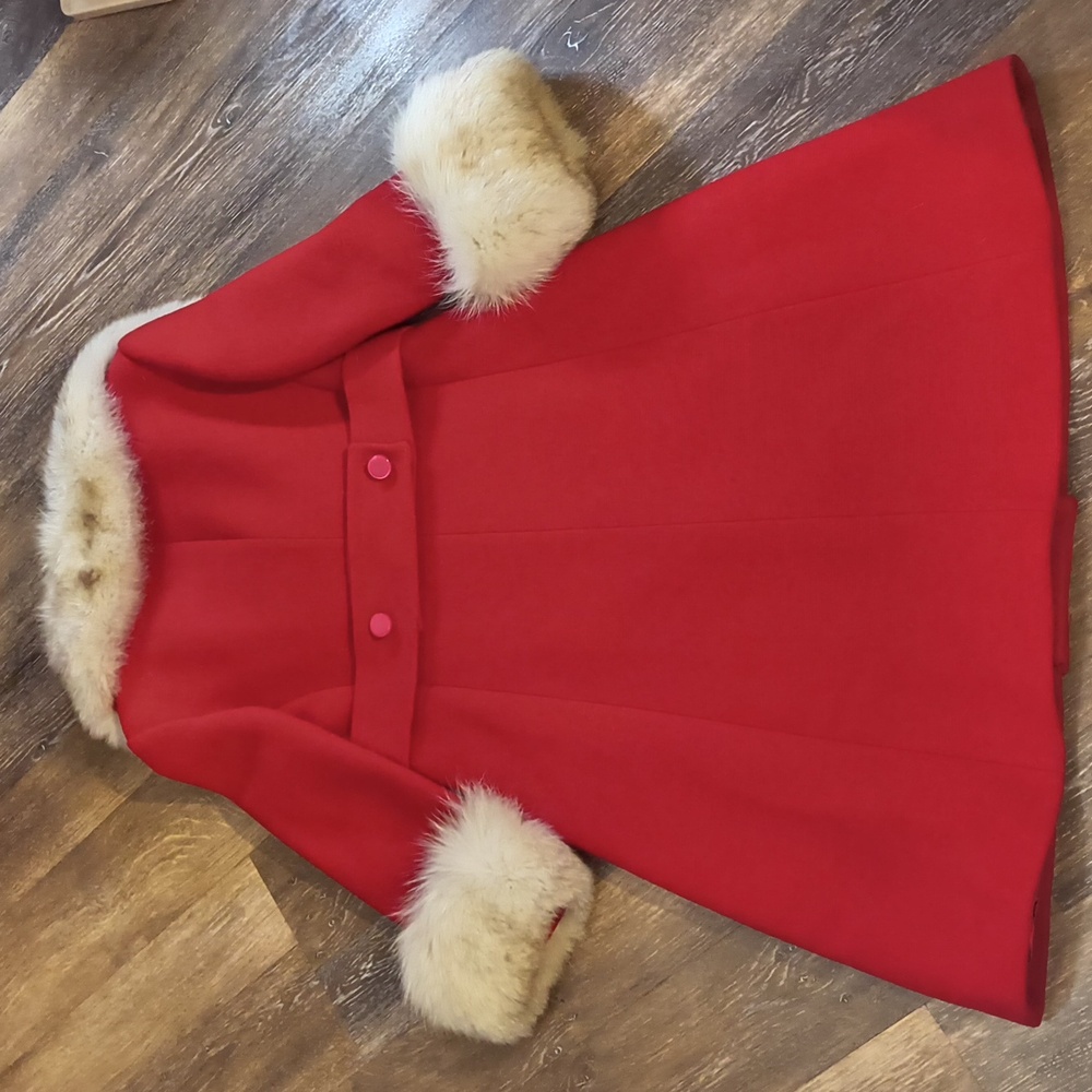 Union Made Vintage 1960s-1970s Fur Coat - Picture 6 of 6